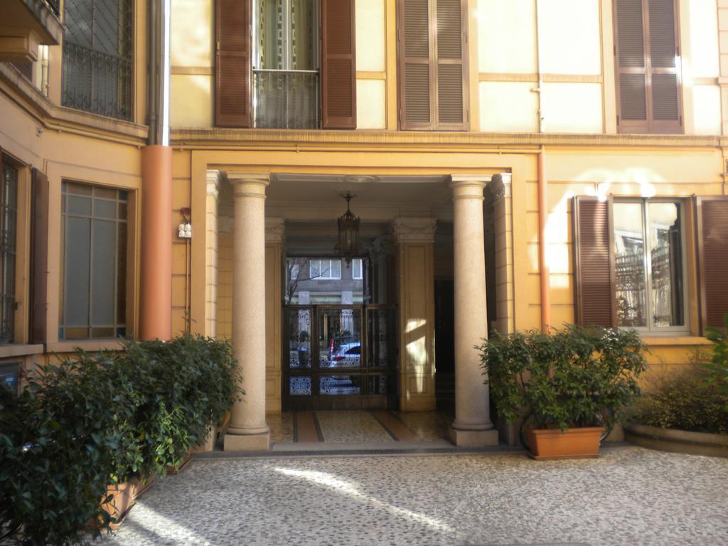 Zebra Rosso Apartment Milano Exterior foto